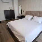 Delta House - Beta 아파트
