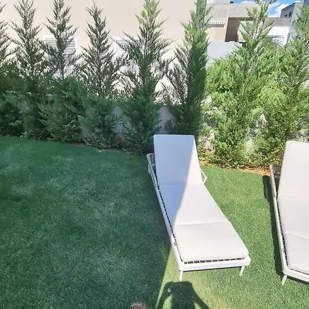 Delta House - Beta *