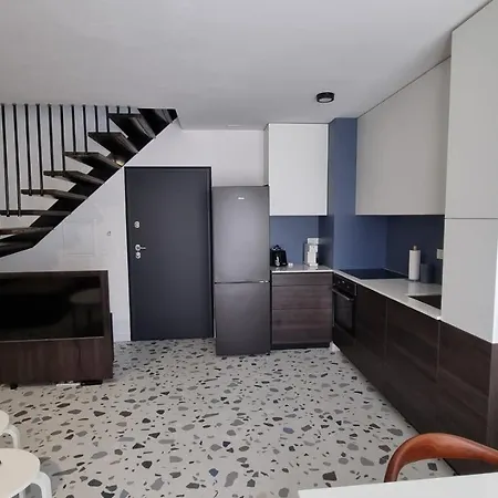 Delta House - Beta Apartment